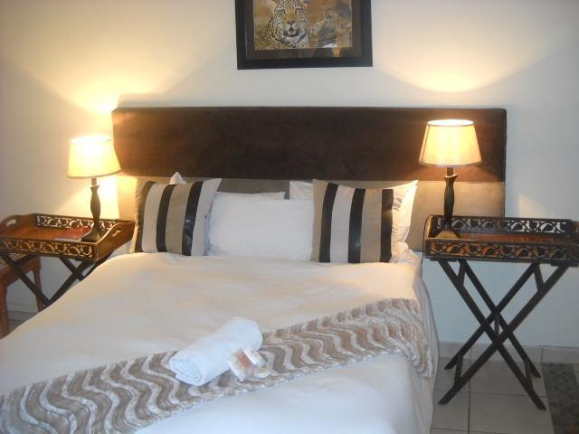 The Beverly Hills Guest Lodge Пхалаборва Номер фото