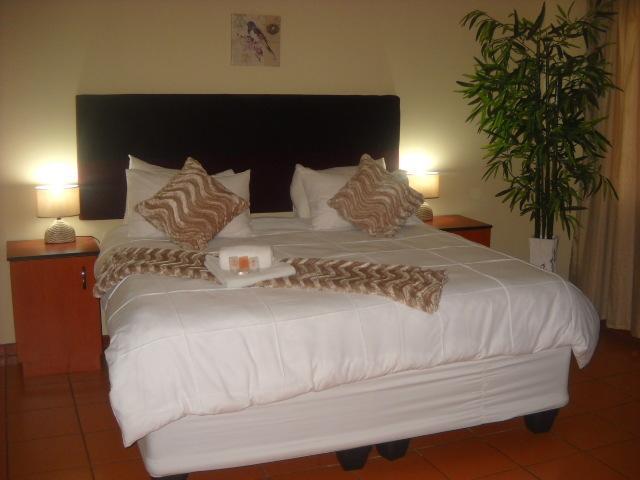 The Beverly Hills Guest Lodge Пхалаборва Номер фото
