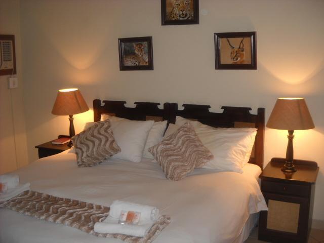 The Beverly Hills Guest Lodge Пхалаборва Номер фото